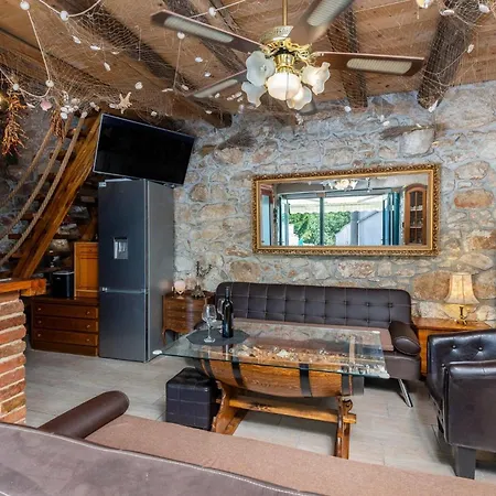 1 Bedroom Lovely In * Drivenik
