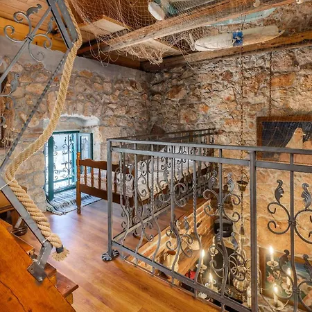 1 Bedroom Lovely In Drivenik